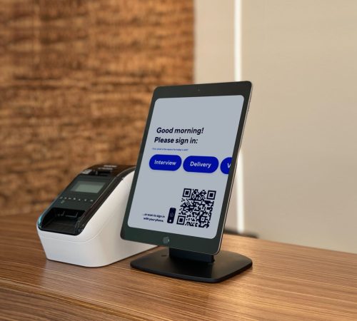 Visitor Management Solution in UAE: Integrating Access Control & CCTV